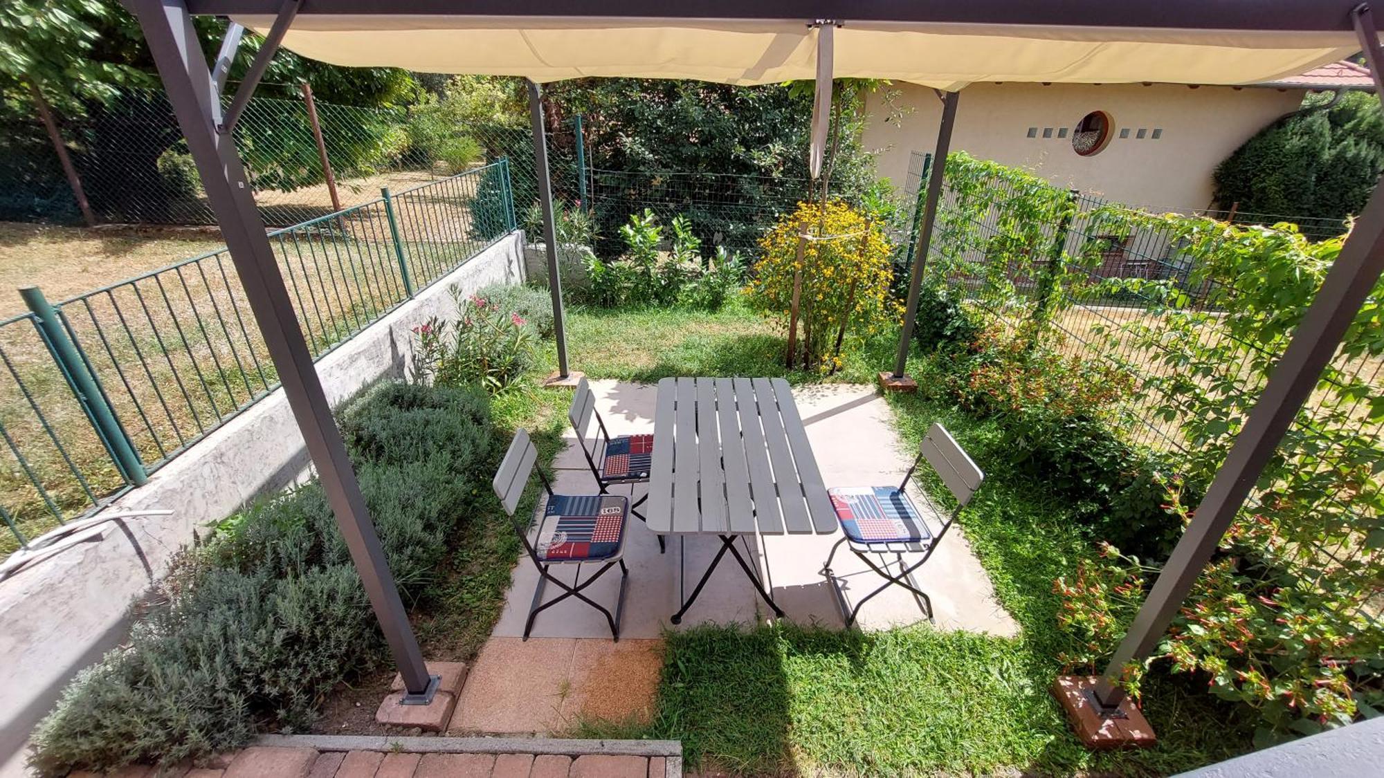 Miniszilva Apartman Balatonalmadi Exterior photo